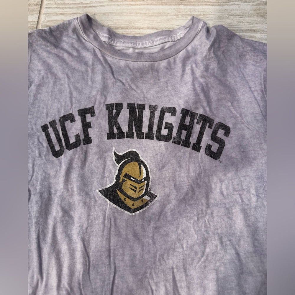 Retro Brand Gray UCF Knights Graphic Tee
Size M
University of Central Florida